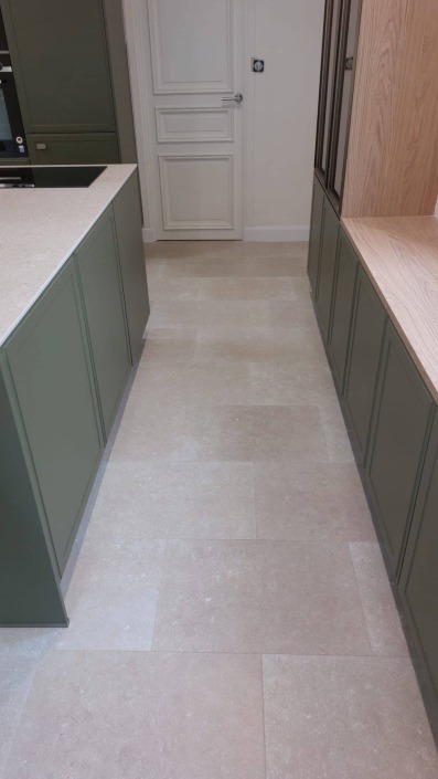 parquet stratifie quickstep pierre calcaire04 parquet stratifie quickstep pierre calcaire04