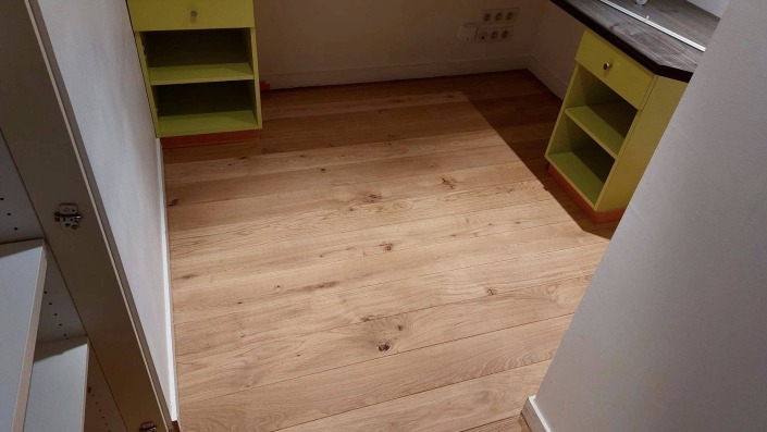 parquet stratifie quickstep pierre calcaire11 parquet stratifie quickstep pierre calcaire11