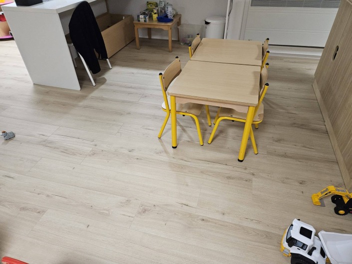 stratifieparadorcheneloftpur07 stratifieparadorcheneloftpur07