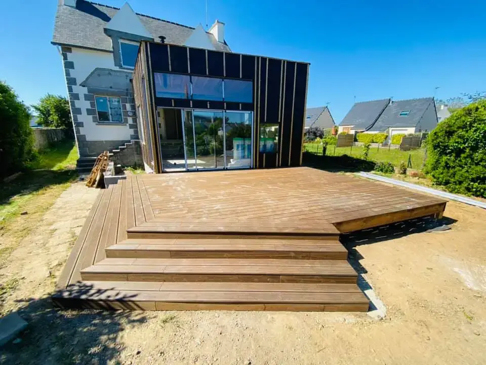 terrasses bois exotiques avec escalier